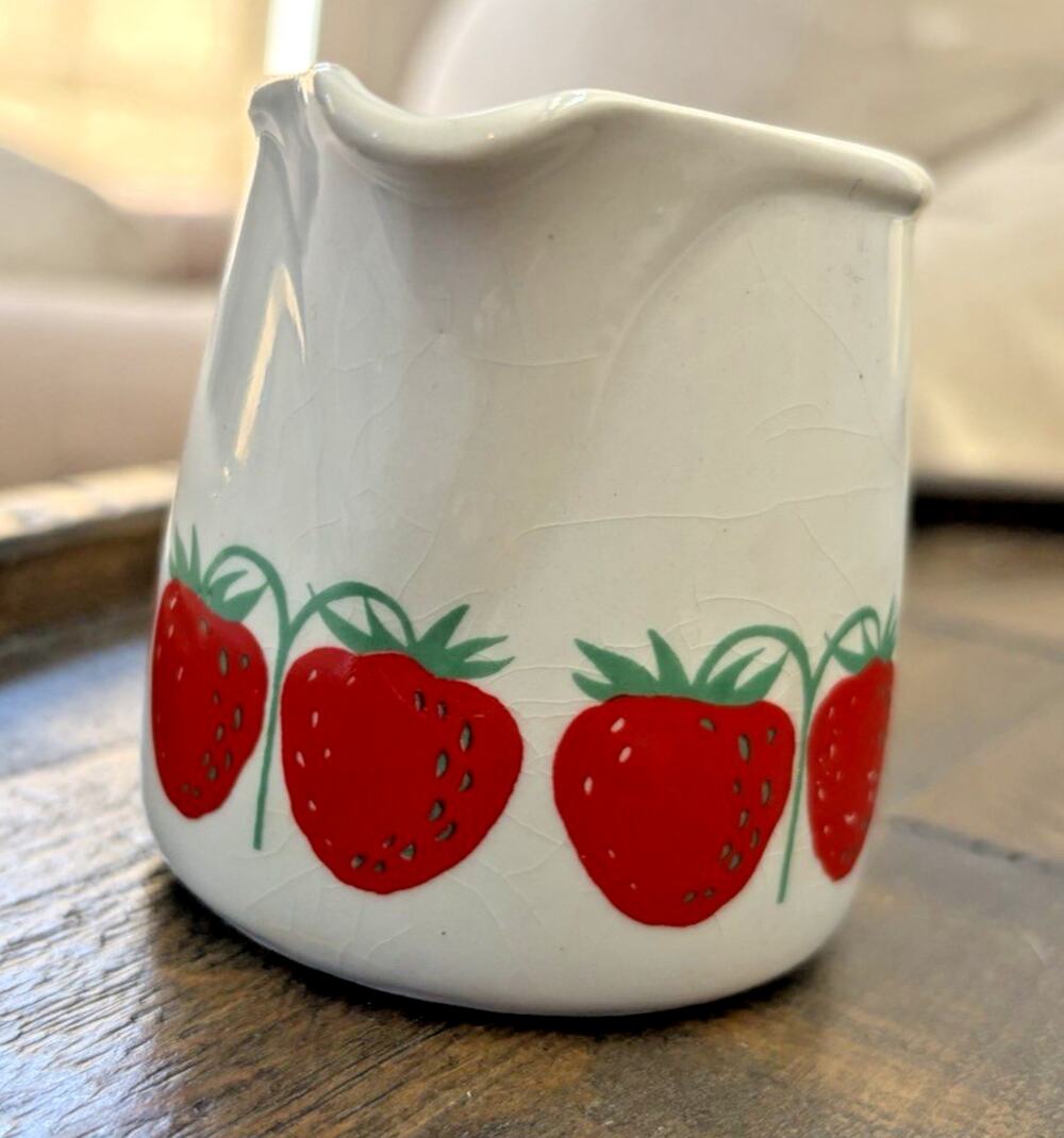 Vintage Rare ARABIA Finland Strawberry Creamer 2.75" 5-66